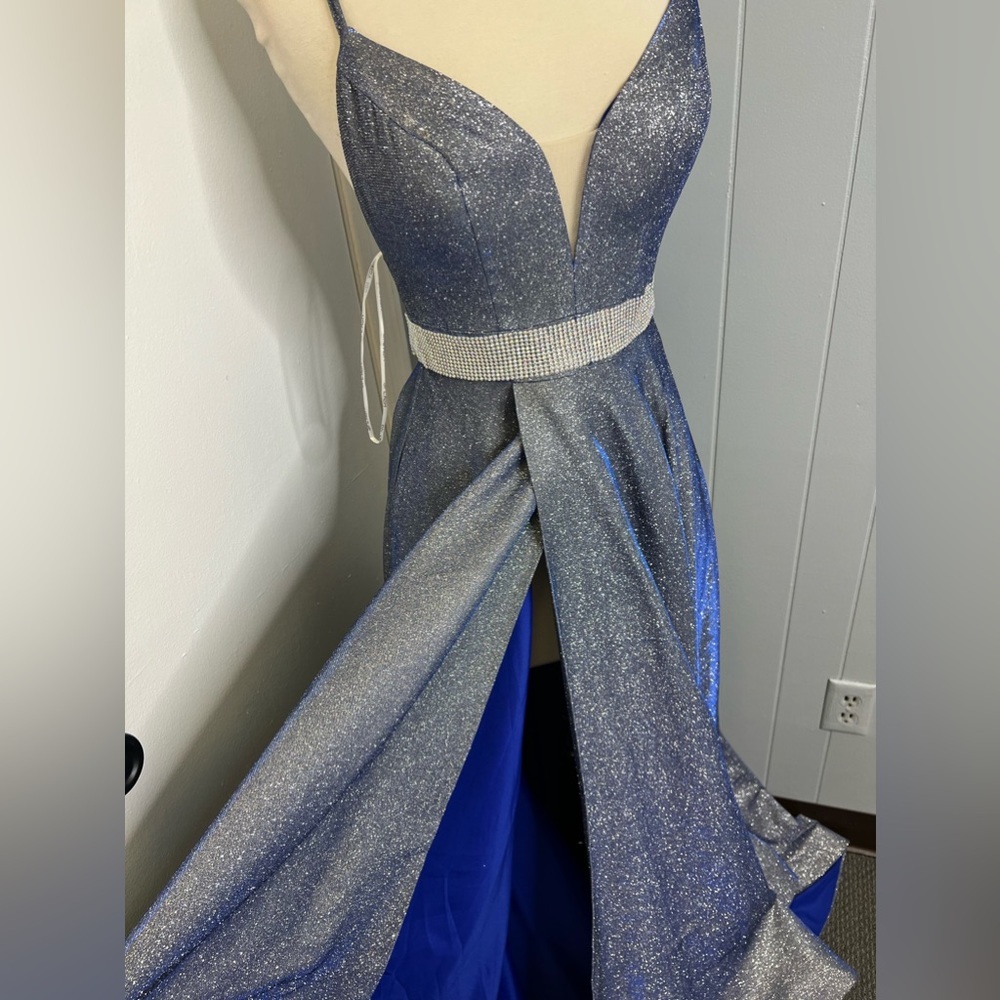 Prom/ formal event dress